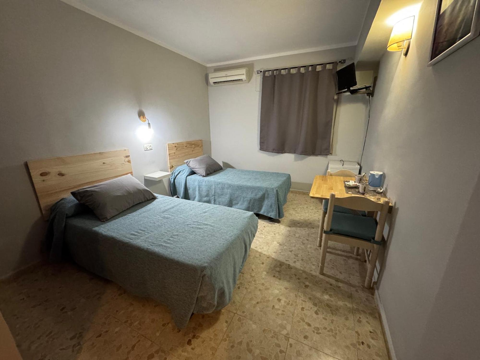לוס קניוס דה מקה Hostal Miramar מראה חיצוני תמונה