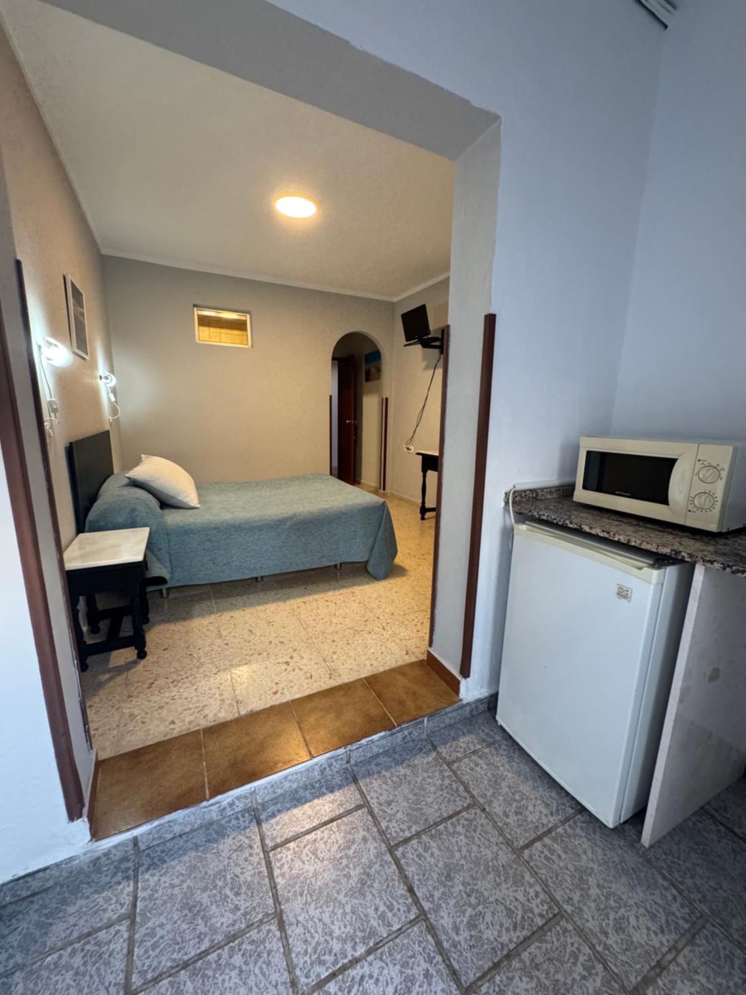 לוס קניוס דה מקה Hostal Miramar מראה חיצוני תמונה